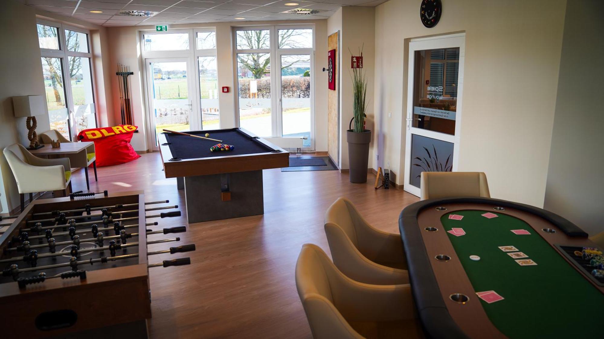 Dlrg Tagungszentrum Hotel Delphin Bad Nenndorf Exteriör bild