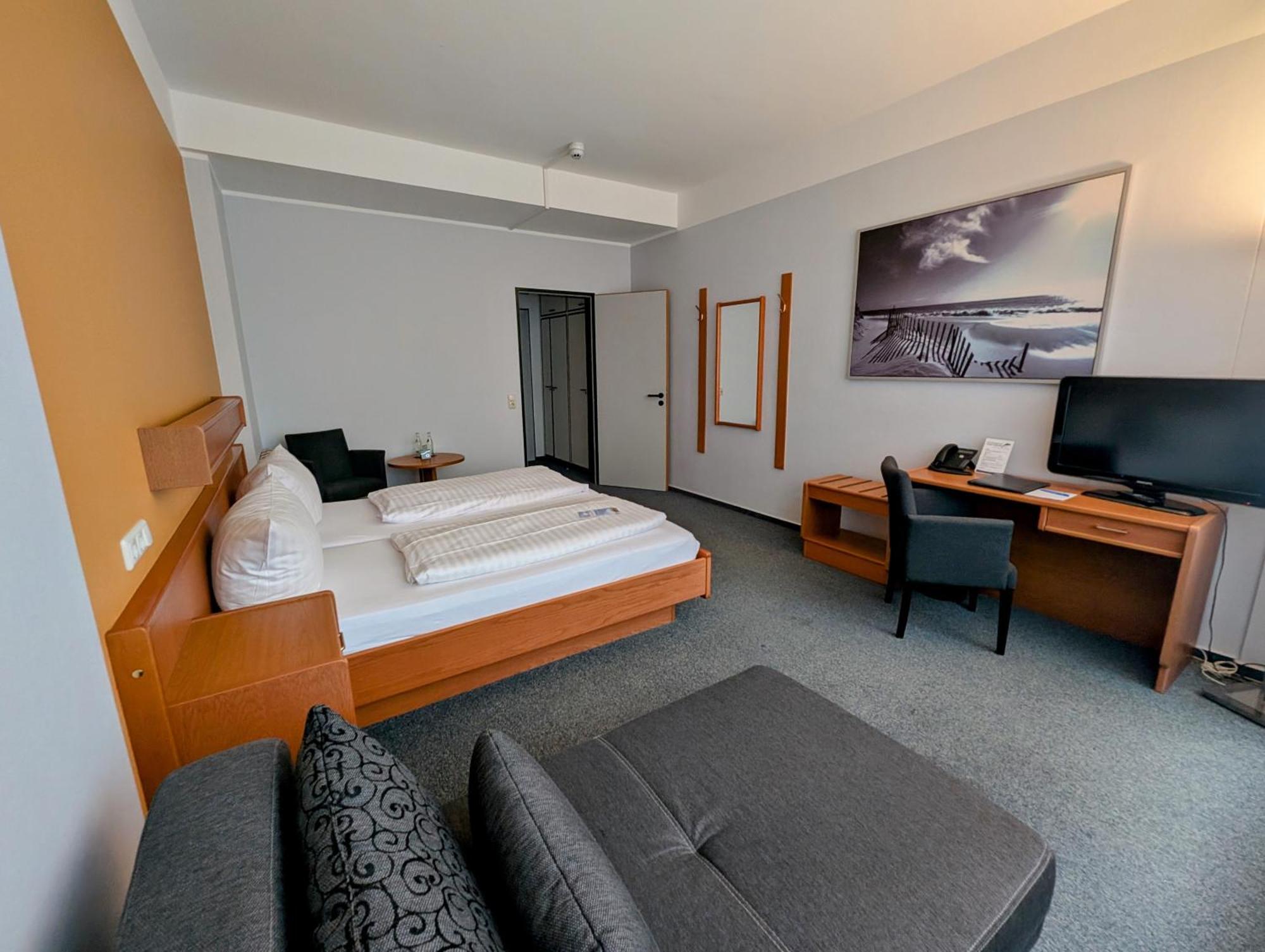 Dlrg Tagungszentrum Hotel Delphin Bad Nenndorf Exteriör bild